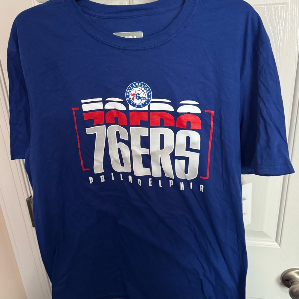 NBA Philadelphia 76ers Blue T-Shirt NBA LRG NWT $20 Fan Gift